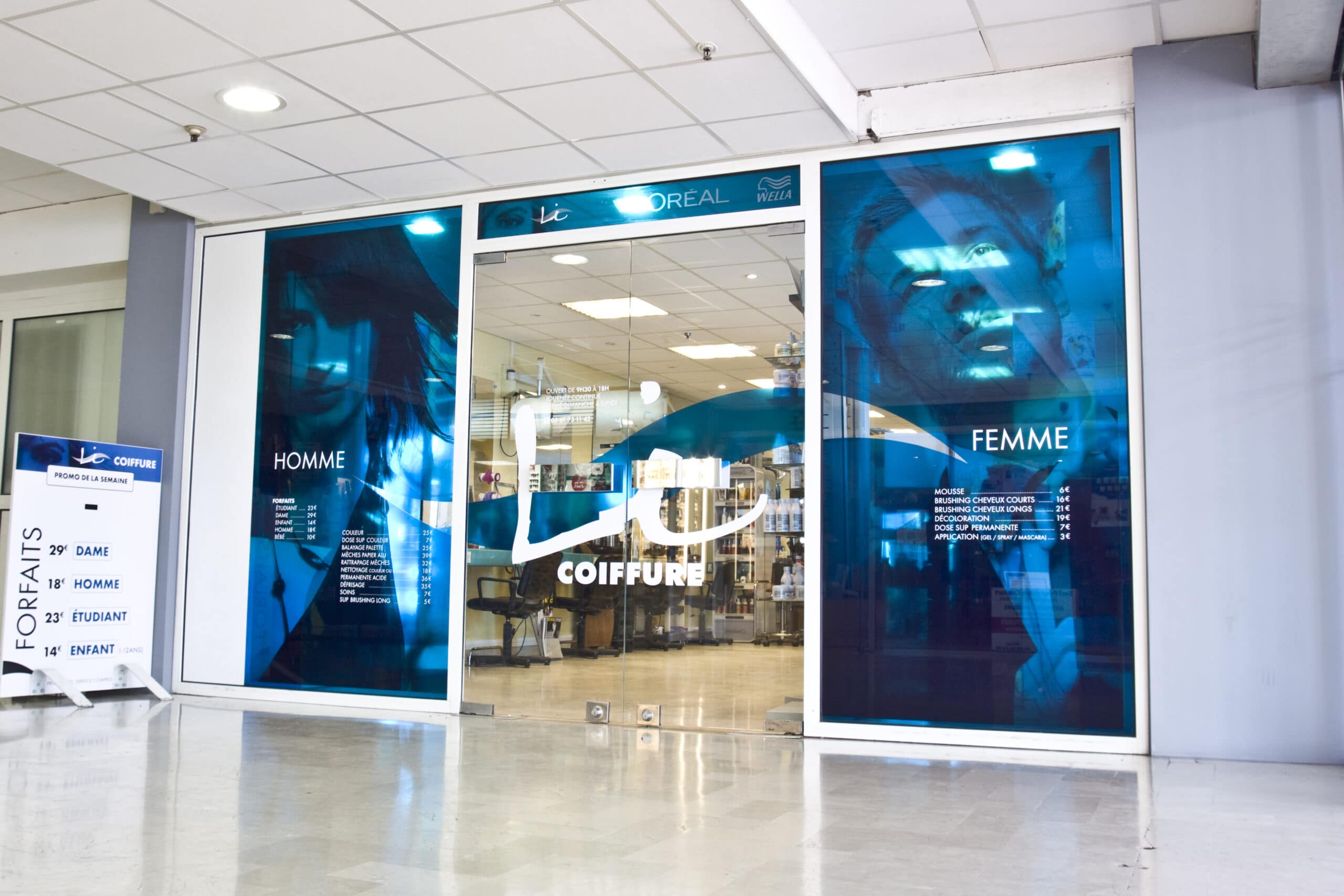 Marquage vitrine translucide Toulouse , enseigniste Toulouse Signalétique intérieur , lettrage adhésif vitrine autocollant vitrine interieur autocollant vitrine magasin adhesif vitrine pas cher habillage vitrine magasin habillage vitrine commerce adhésif microperforé vitrine vitrophanie Marquage vitrine translucide Toulouse