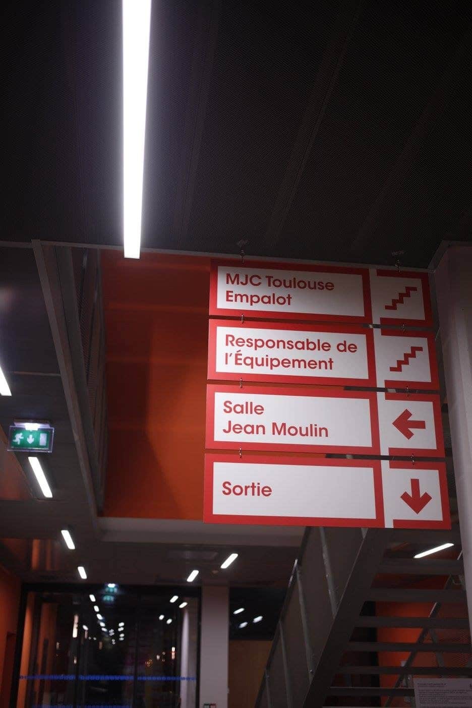 Enseigne Led - Signalétique - Impression grand format - adhésif - marquage vitrine