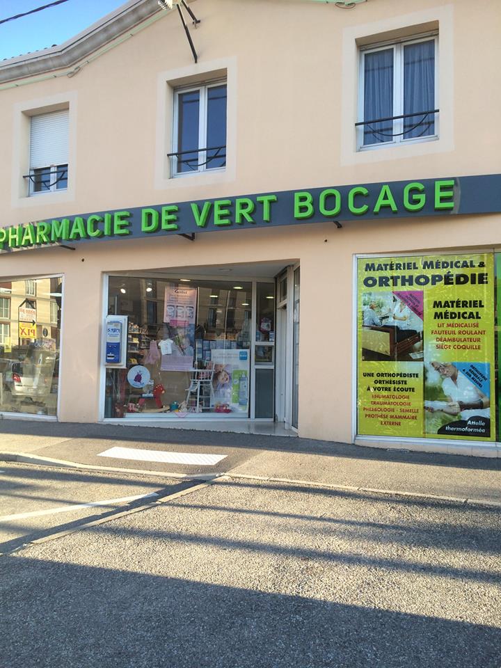 Enseigniste Toulouse , enseigne lumineuse led lettres boitiers signalétique extérieur pharmacie enseigne pharmacie marquage vitrine marquage publicitaire Toulouse