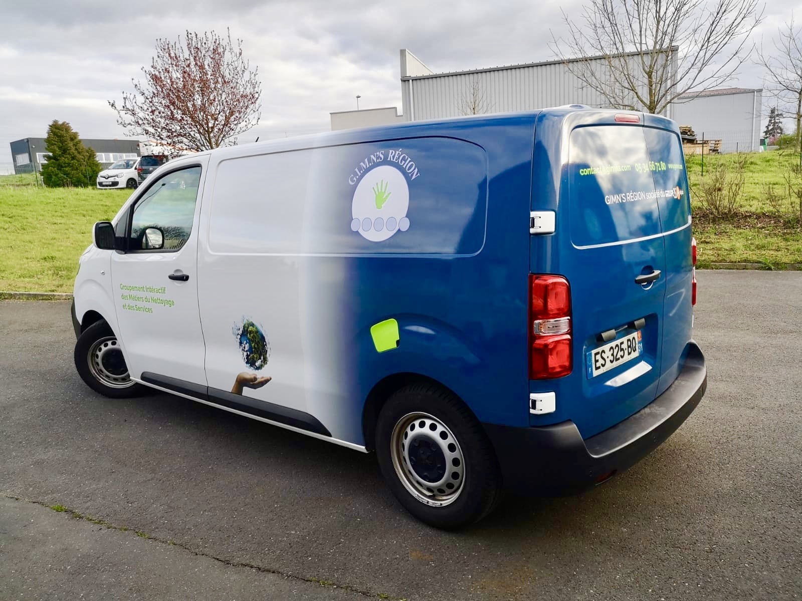 Marquage véhicule Toulouse pour Gimn's enseigne Toulouse Habillage voiture