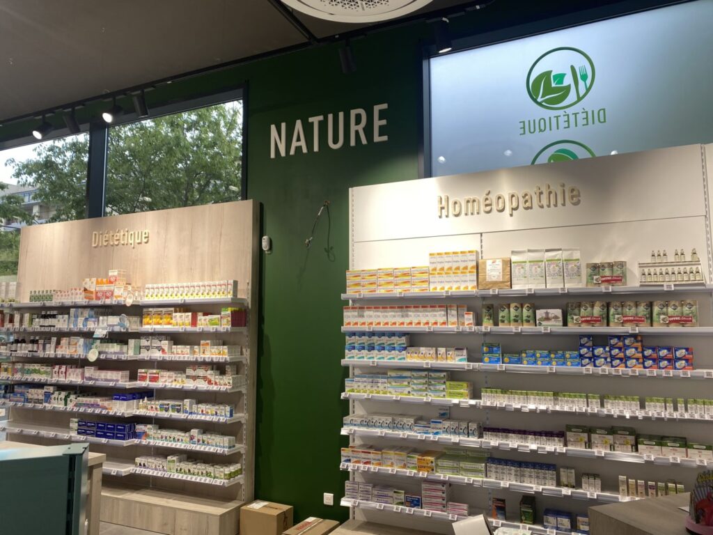 Signaletique-interieure-pharmacie-Toulouse-2-1440x1080