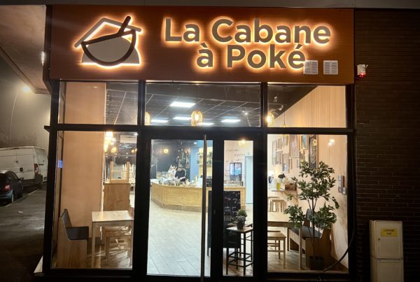 Enseigne lumineuse restaurant Poké Toulouse