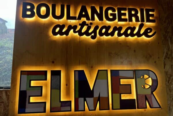 Enseigne lumineuse boulangerie Elmer