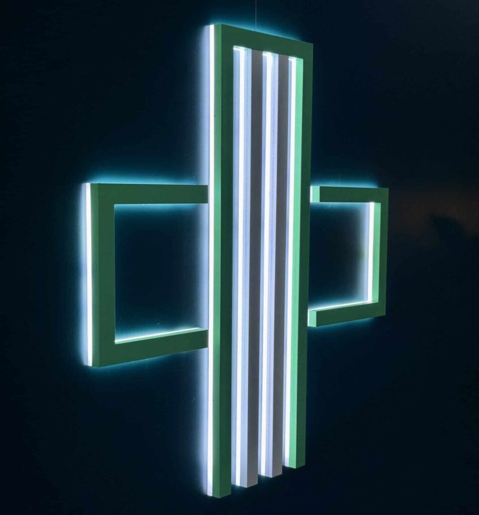 IMG_4925-scaled-e1732527448706-1004x1080