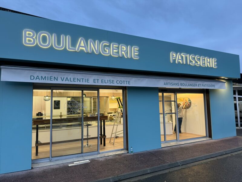 Enseigne lumineuse et signalétique Toulouse boulangerie