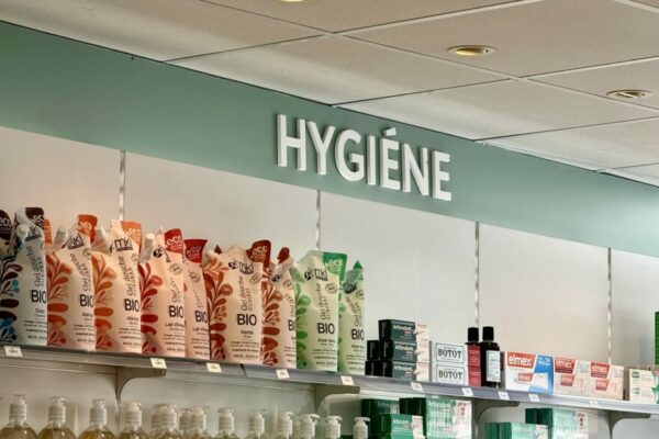 Signalétique et décoration intérieure pharmacie à Toulouse