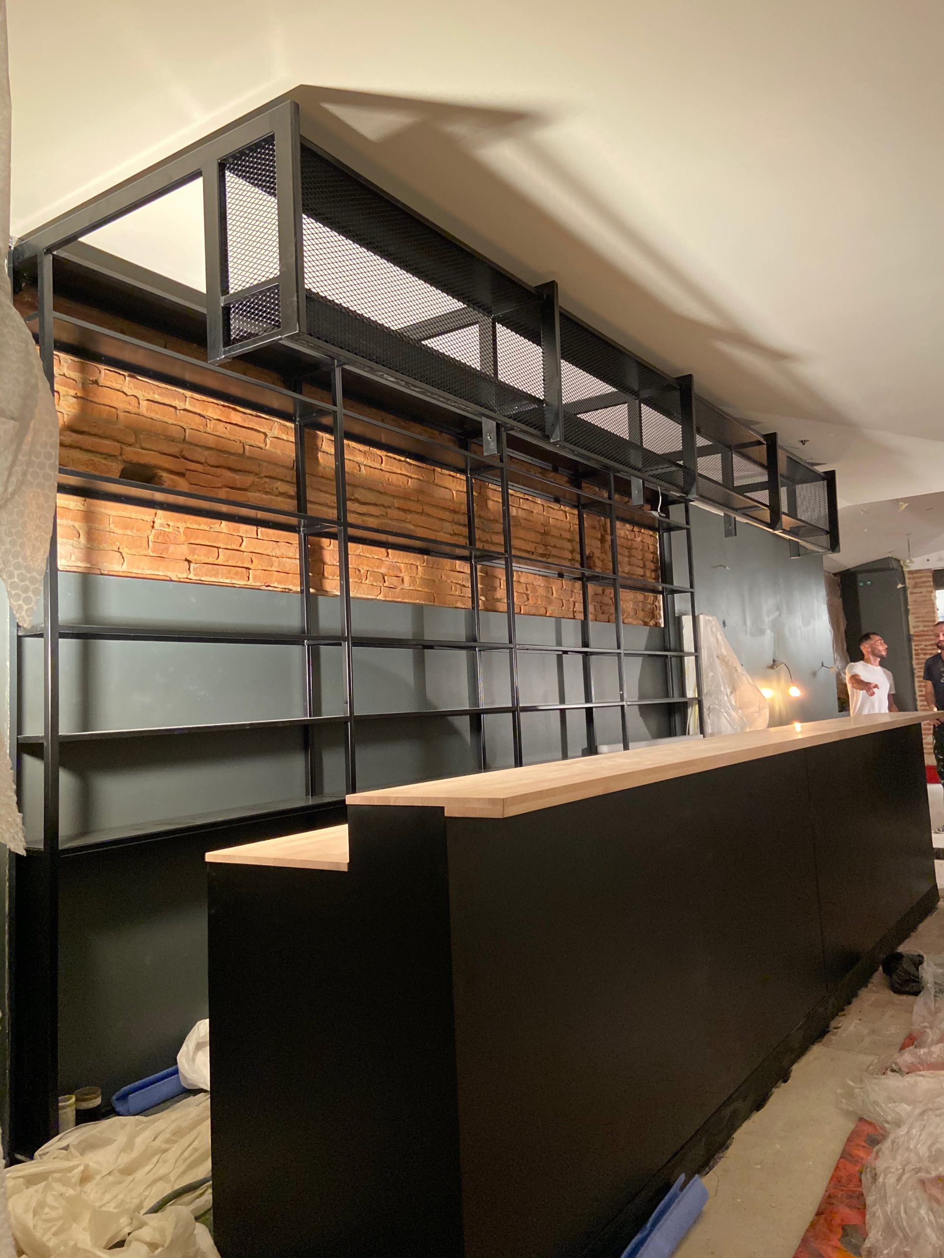 Comptoir-caisse-Toulouse-fabricant-2-scaled