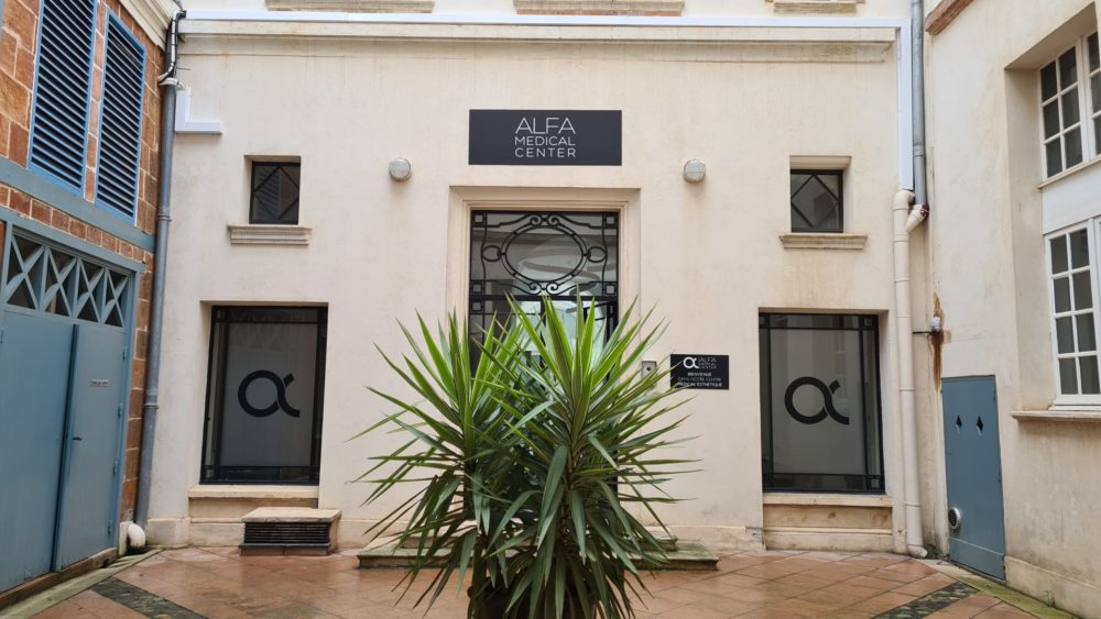 Enseigne-et-marquage-vitrine-e1645184393313