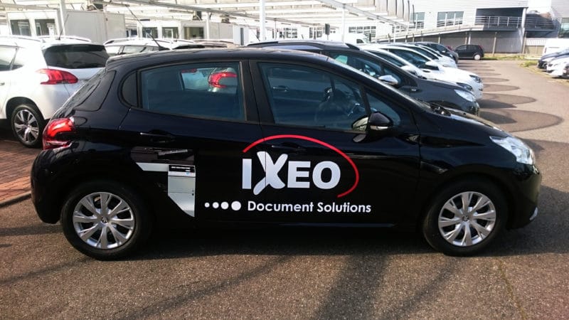 Marquage-publicitaire-voiture-Toulouse-Flocage-IXEO-e1544011622610