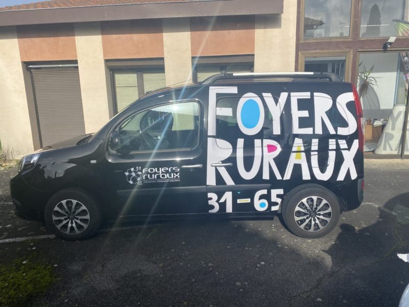 Marquage-vehicule-Toulouse-1-2-scaled-e1612801416234
