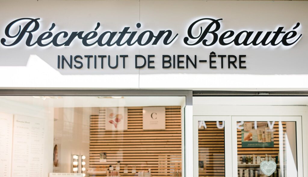 Enseigne lumineuse salon de beauté Pamiers