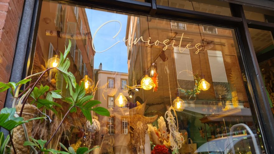 Marquage-vitrine-Toulouse-e1634708278301
