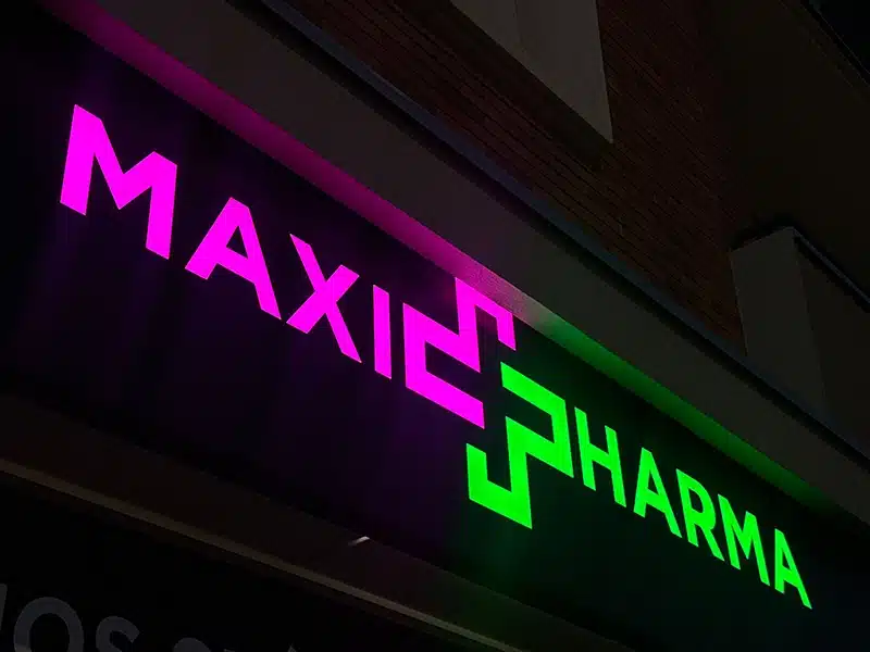 signenseigne pharmacie enseigne texte évidé